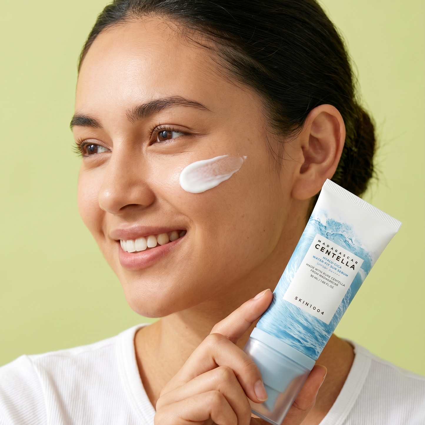 Skin1004 Madagascar Centella Hyalu-Cica Water-Fit Sun Serum SPF50+ PA++++ 50ml | AmiGlow NZ