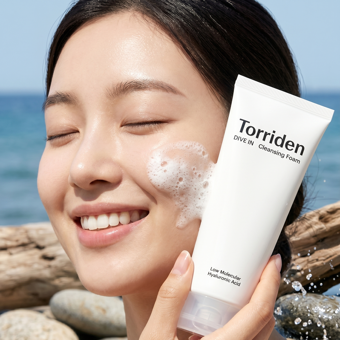 Torriden DIVE-IN Low Molecular Hyaluronic Acid Cleansing Foam 150ml | AmiGlow NZ